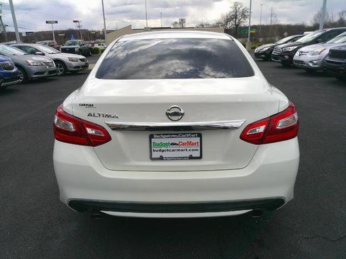 Used 2016 Nissan Altima 2.5 image 2