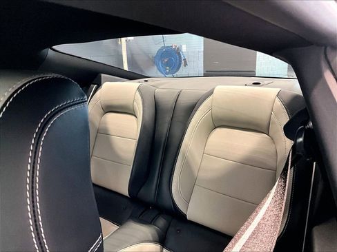 Used 2024 Ford Mustang GT Premium image 19