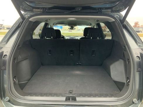 Used 2020 Chevrolet Equinox LT w/ Driver Convenience Package image 13