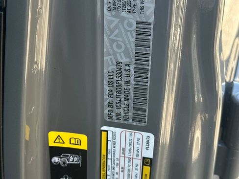 Certified 2023 Jeep Gladiator Rubicon AWD/4WD image 28