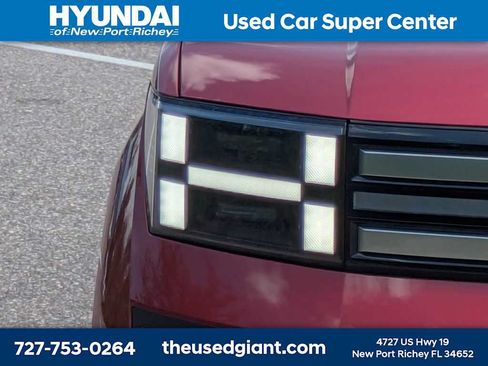 Certified 2024 Hyundai Santa Fe SEL AWD/4WD image 9