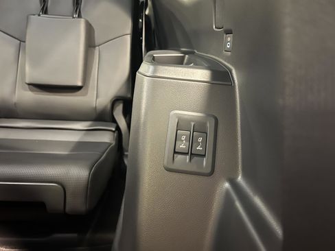 Used 2026 Lexus GX 550 image 35