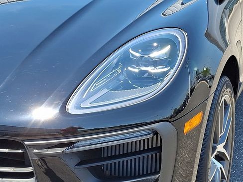 Used 2023 Porsche Macan S AWD/4WD image 12