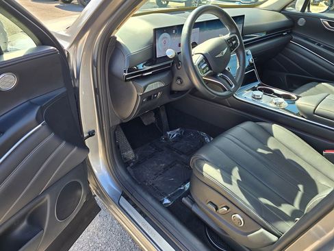 Used 2025 Genesis GV80 2.5T Standard AWD/4WD image 15