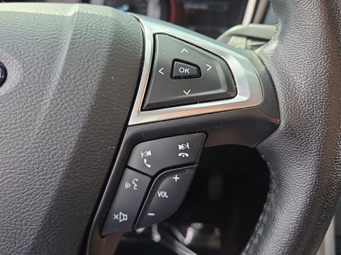 Used 2017 Ford Fusion SE w/ Equipment Group 201A FWD image 23