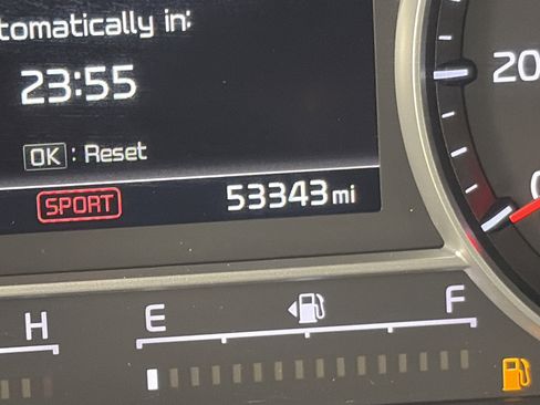 Certified 2022 Kia Sorento SX AWD/4WD image 13