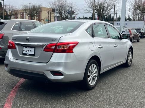 Used 2019 Nissan Sentra SV image 6