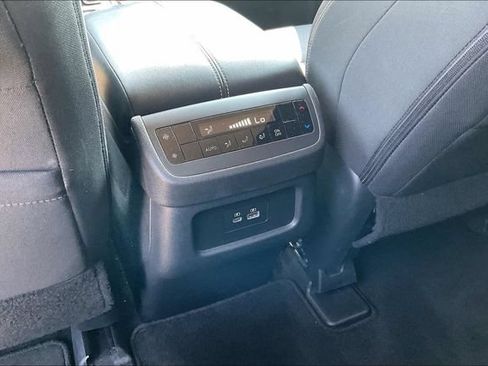 Used 2025 Nissan Pathfinder SV AWD/4WD image 10