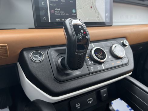 Used 2023 Land Rover Defender 110 S image 22