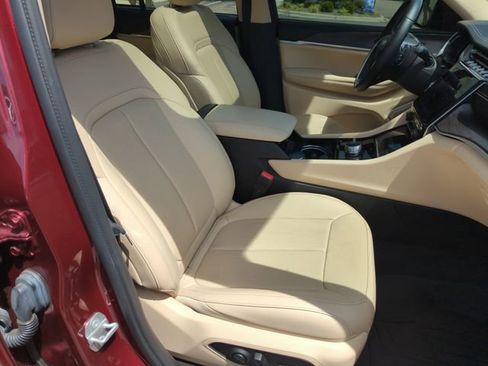 Used 2022 Jeep Grand Cherokee Limited AWD/4WD image 38