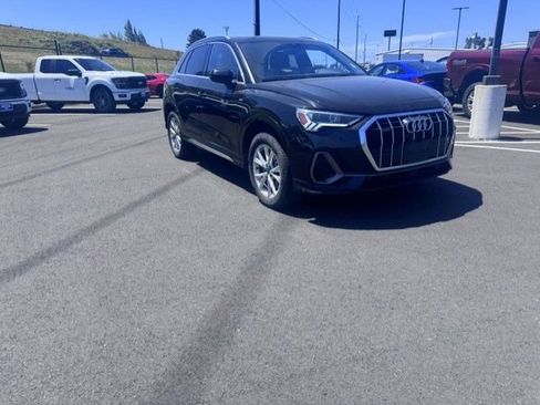 Used 2023 Audi Q3 2.0T Premium AWD/4WD image 4