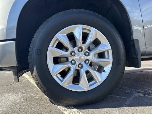 Certified 2025 Chevrolet Silverado 1500 Custom image 12