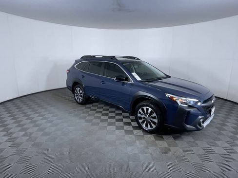 Used 2023 Subaru Outback Limited image 2