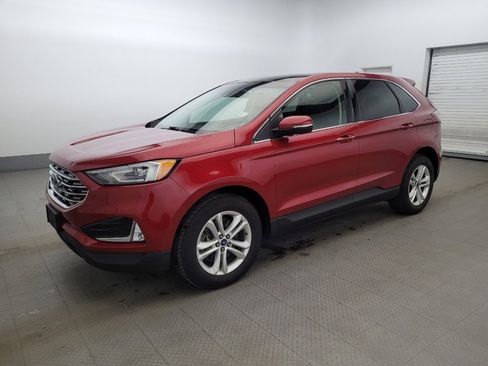 Used 2020 Ford Edge SEL w/ Cold Weather Package image 2