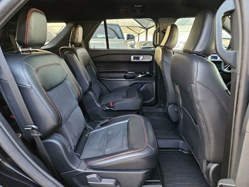 Used 2024 Ford Explorer ST-Line w/ Class IV Trailer Tow Package image 26