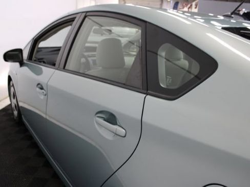Used 2014 Toyota Prius Two FWD image 9