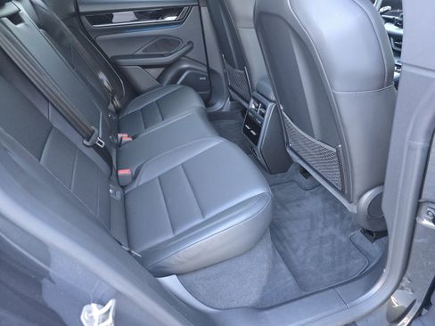 Certified 2024 Porsche Macan 4 Electric image 14