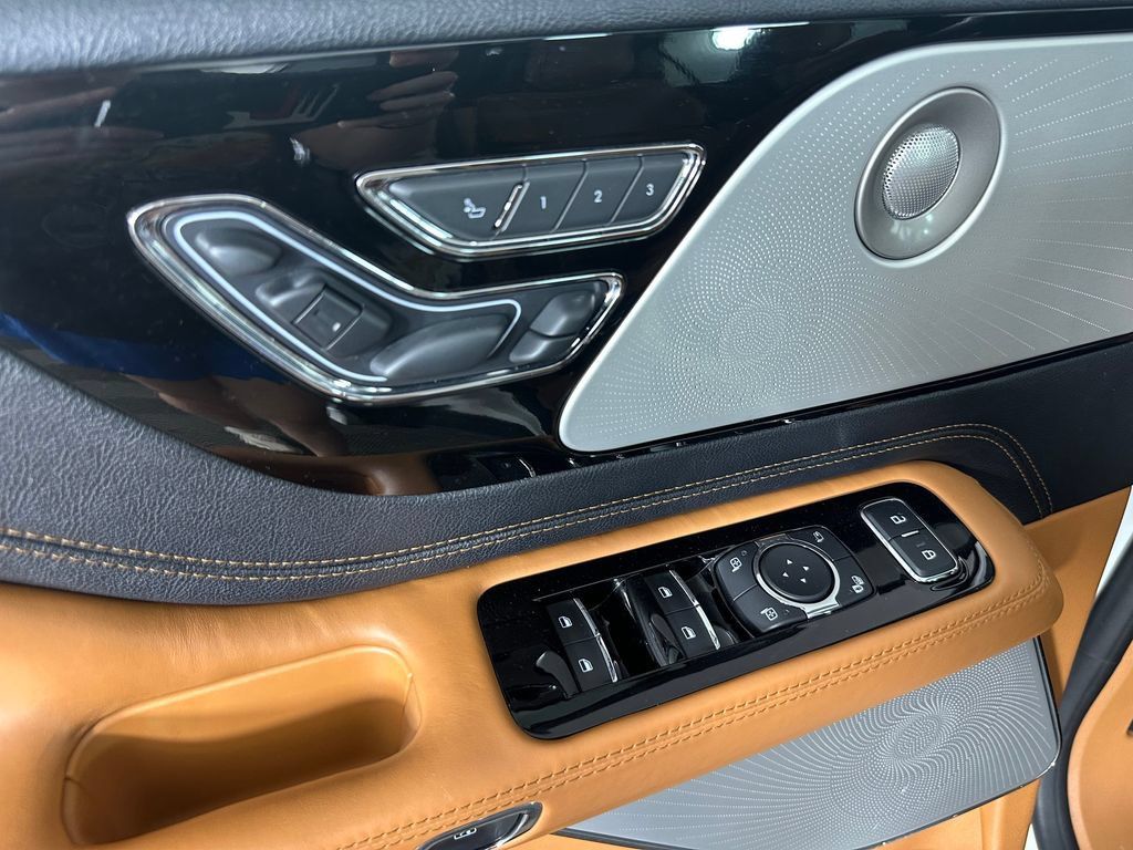 Used 2020 Lincoln Aviator Black Label w/ Dynamic Handling Package AWD/4WD image 27