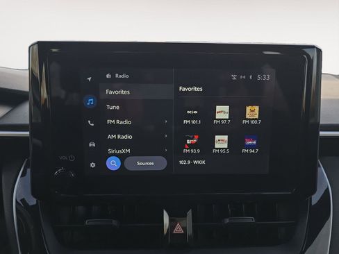 Used 2023 Toyota Corolla SE w/ Carpet Mat Package (TMS) image 16