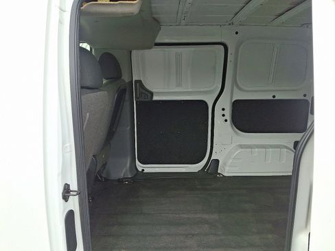 Used 2015 Nissan NV200 S image 10