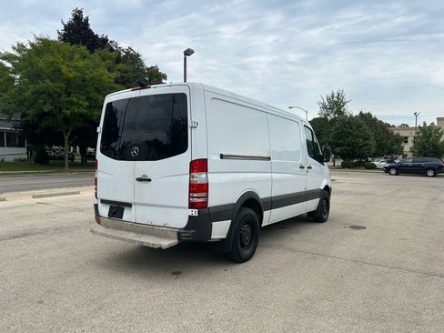 Used 2016 Mercedes-Benz Sprinter 2500 image 6