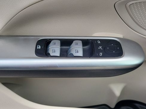 Certified 2022 Mercedes-Benz C 300 Sedan image 23
