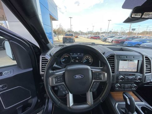 Used 2017 Ford F150 Limited w/ Trailer Tow Package image 10