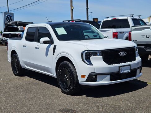 Used 2025 Ford Maverick Lobo AWD/4WD image 7
