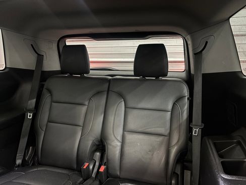 Used 2019 GMC Acadia SLT image 27