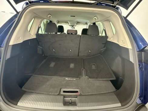 Used 2023 Nissan Rogue S AWD/4WD image 30