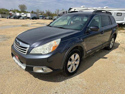 Used 2010 Subaru Outback 2.5i Limited w/ Protection Package 1A AWD/4WD image 2