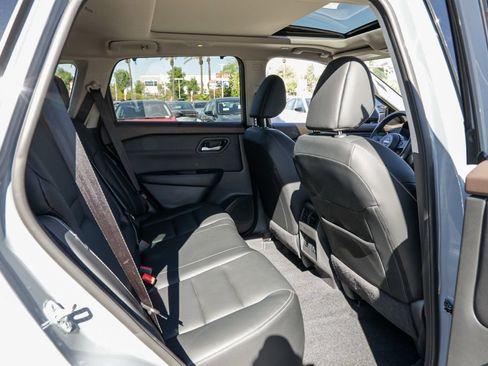 Used 2023 Nissan Rogue SL w/ SL Premium Package FWD image 24