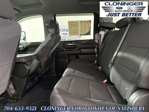 Used 2024 Chevrolet Silverado 2500 Custom w/ Custom Value Package image 16