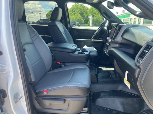 New 2026 RAM 5500 Tradesman AWD/4WD image 20
