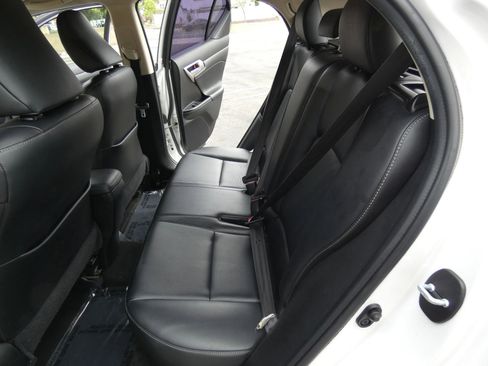 Used 2015 Lexus CT 200h image 52