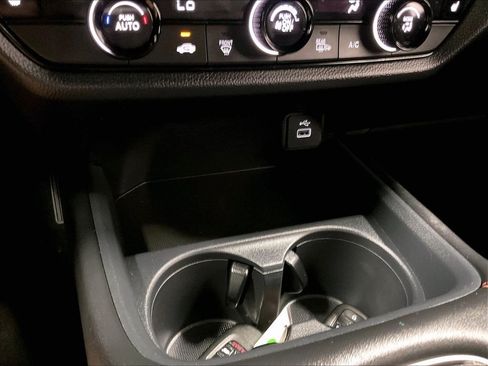 Used 2025 Honda HR-V Sport image 26