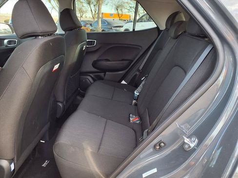Used 2026 Hyundai Venue SE FWD image 7