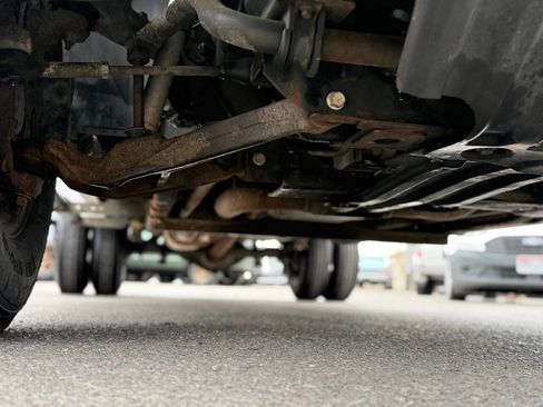 Used 2002 Chevrolet Silverado 3500 LS w/ Electrical Convenience Pkg image 78