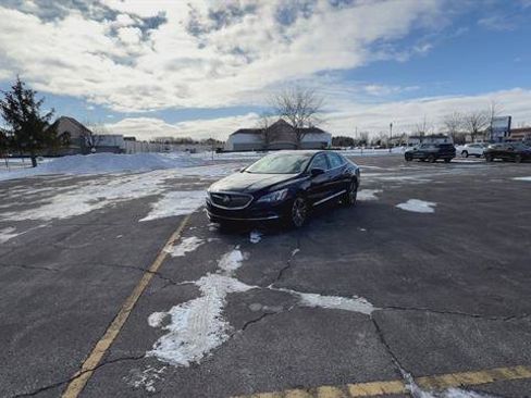 Certified 2017 Buick LaCrosse Preferred FWD image 6