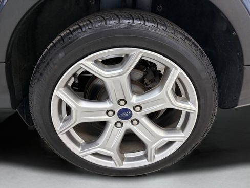 Used 2018 Ford Escape Titanium w/ Ford Safe & Smart Package AWD/4WD image 7