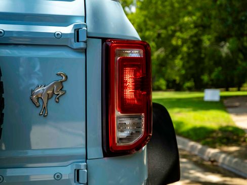 Used 2024 Ford Bronco Heritage Edition AWD/4WD image 13