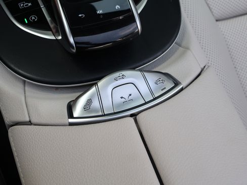 Used 2023 Mercedes-Benz E 450 Cabriolet image 31