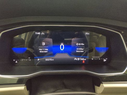 Used 2023 Volkswagen Jetta SE w/ Panoramic Sunroof Package FWD image 23