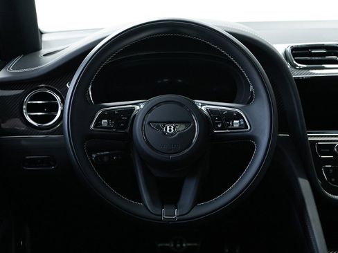 Certified 2025 Bentley Bentayga Extended Wheelbase image 31