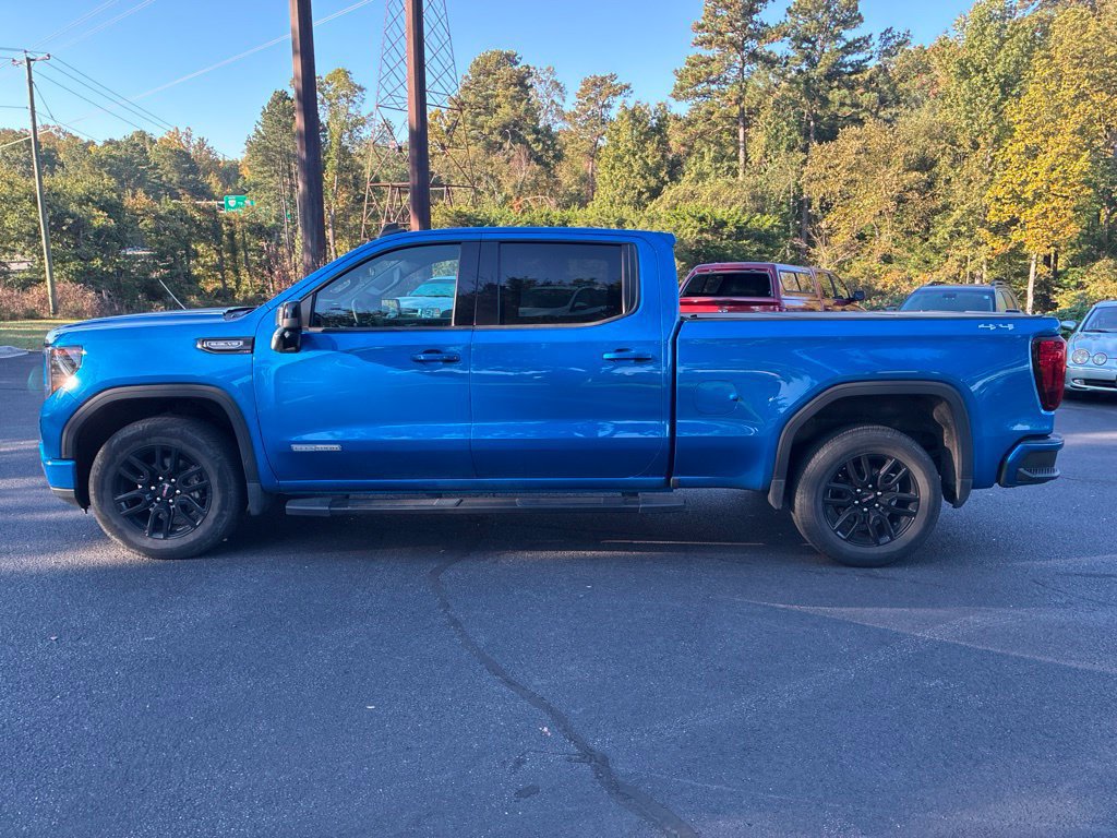 Used 2023 GMC Sierra 1500 Elevation w/ Elevation Premium Package AWD/4WD image 8