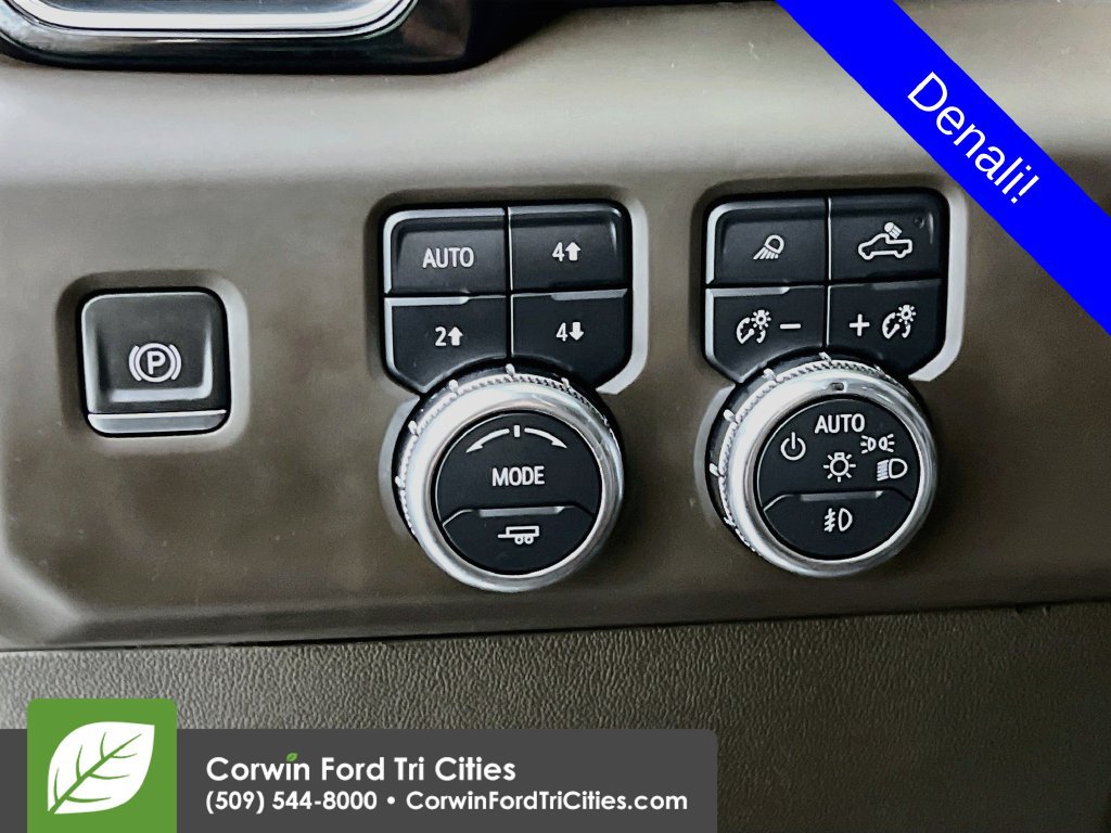 Used 2024 GMC Sierra 2500 Denali w/ Technology Package AWD/4WD image 18
