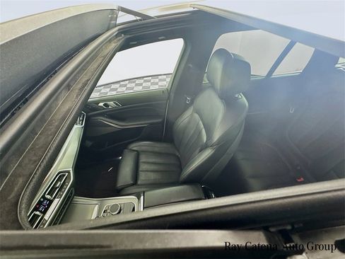 Used 2019 BMW X5 xDrive50i w/ Luxury Seating Package image 23