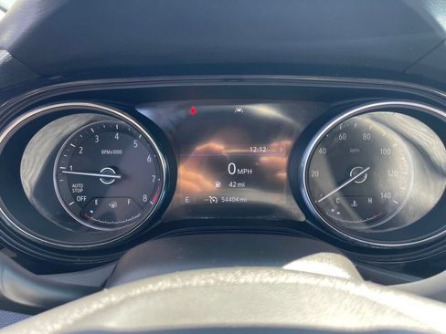 Used 2022 Buick Encore GX Select w/ Sport Touring Package FWD image 19