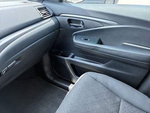 Used 2023 Honda Ridgeline Sport image 31