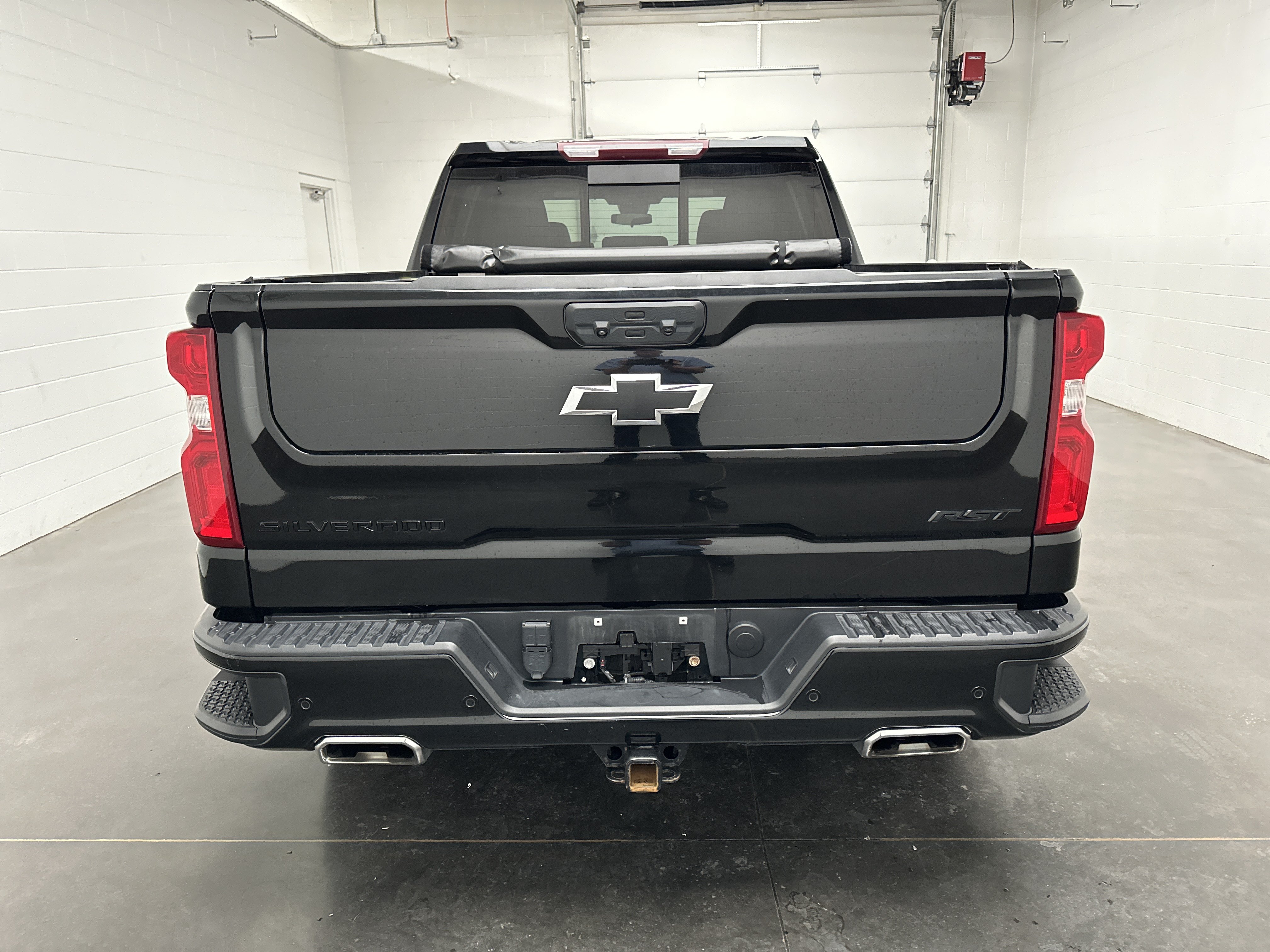 Used 2024 Chevrolet Silverado 1500 RST w/ Convenience Package II AWD/4WD image 9